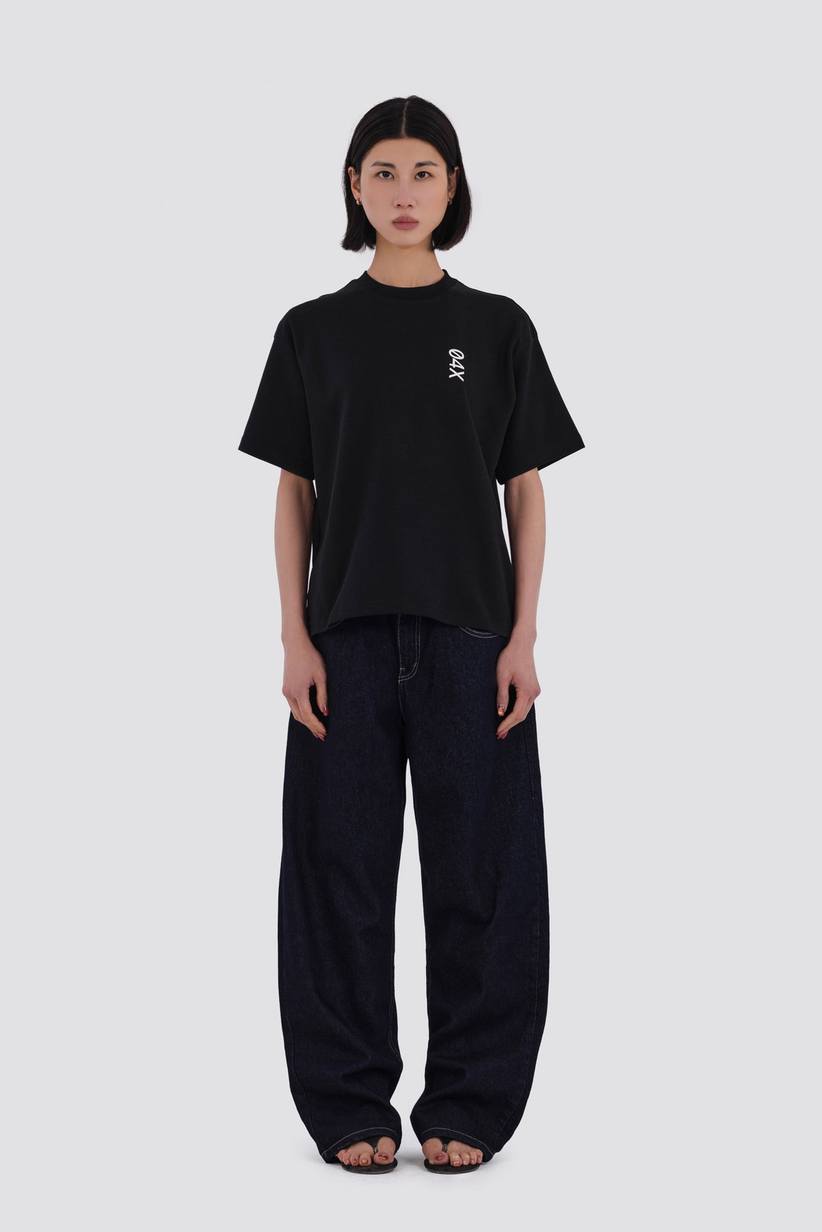 04X Oversized Black Vertical T-Shirt