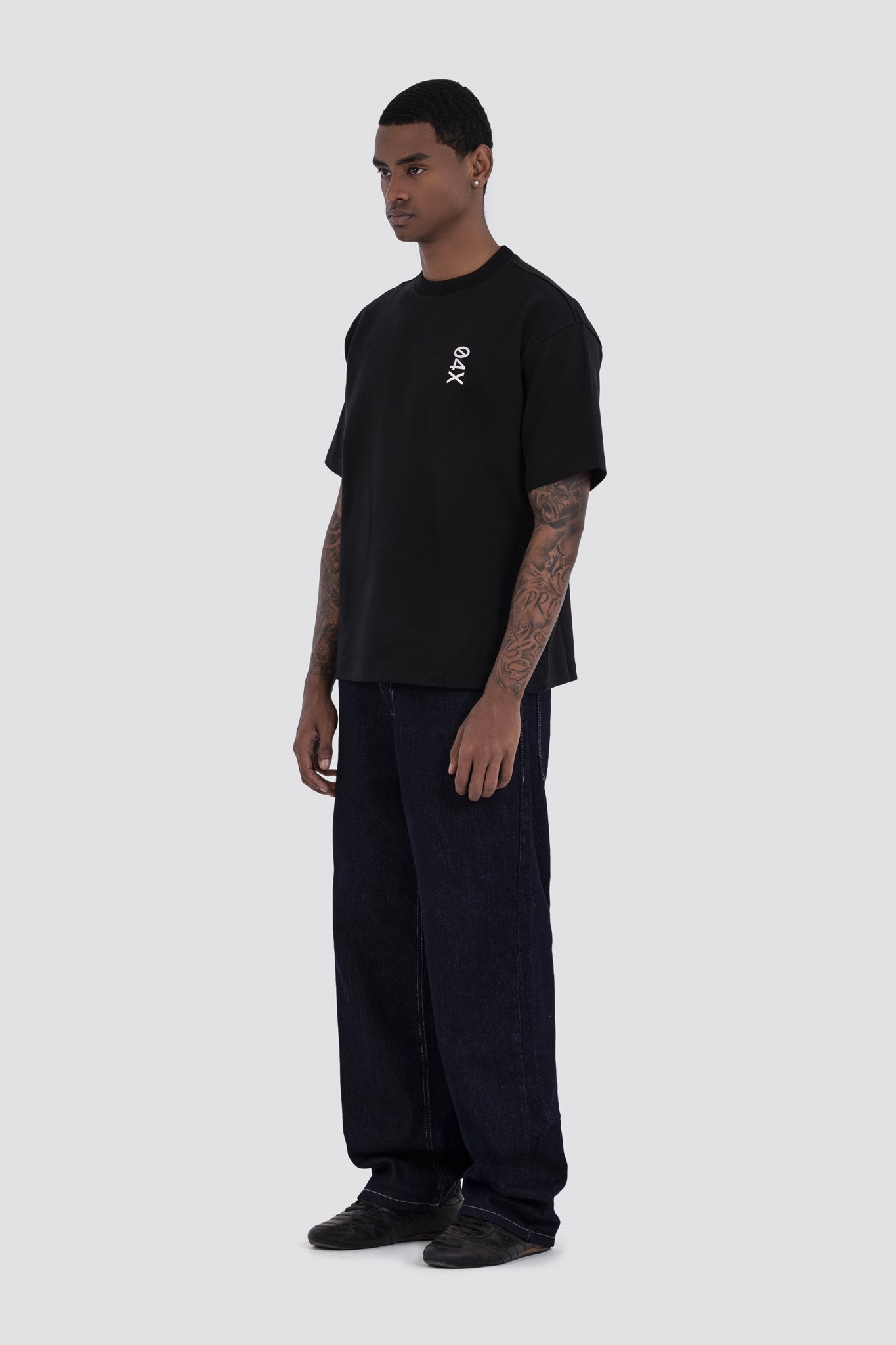 04X Oversized Black Vertical T-Shirt