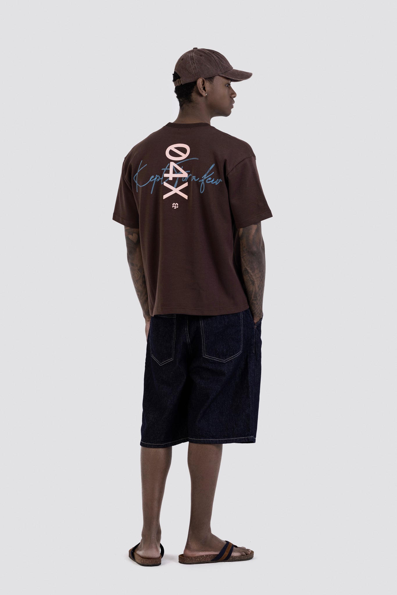 04X Oversized Brown Vertical T-Shirt – Baynoire
