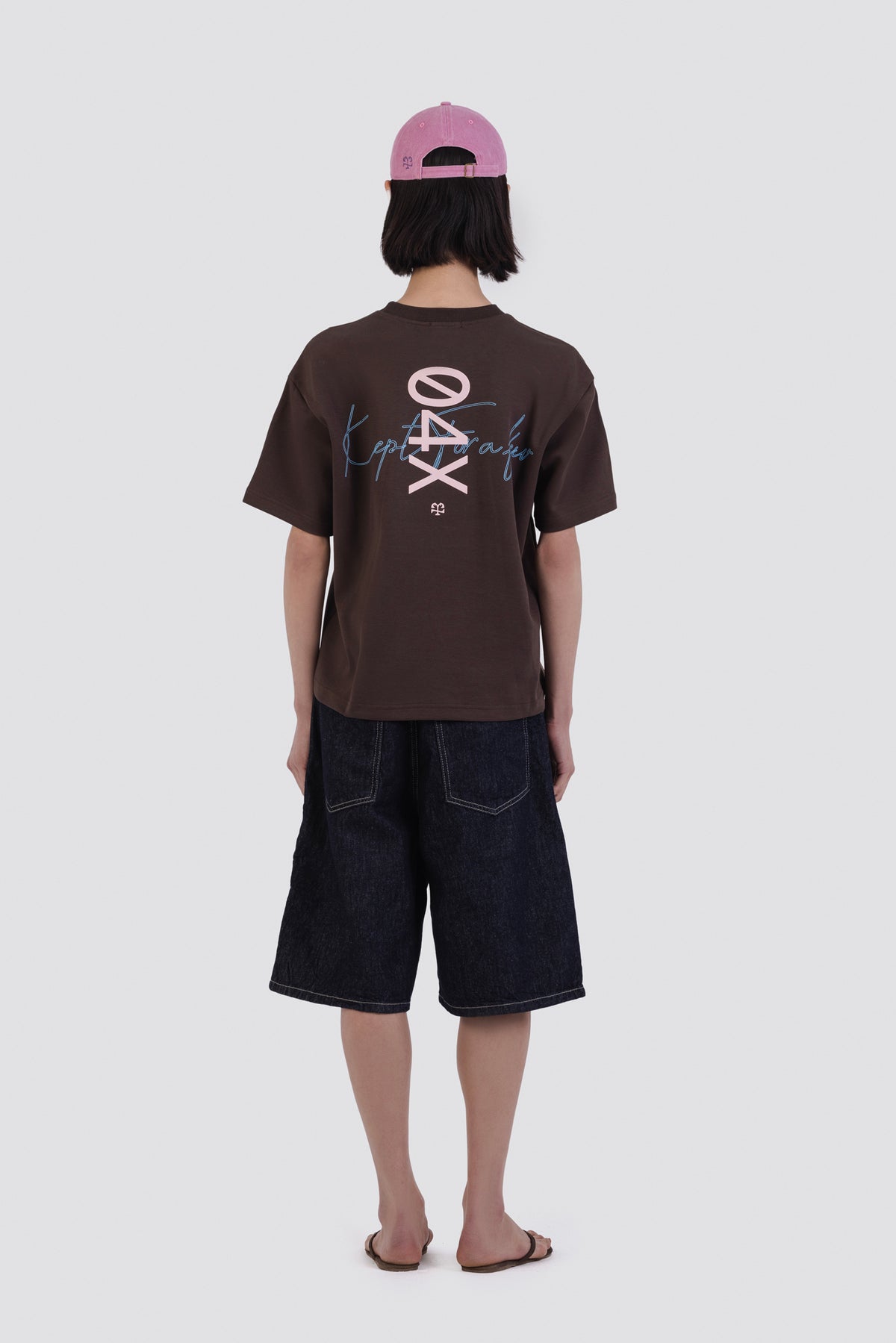 04X Oversized Brown Vertical T-Shirt