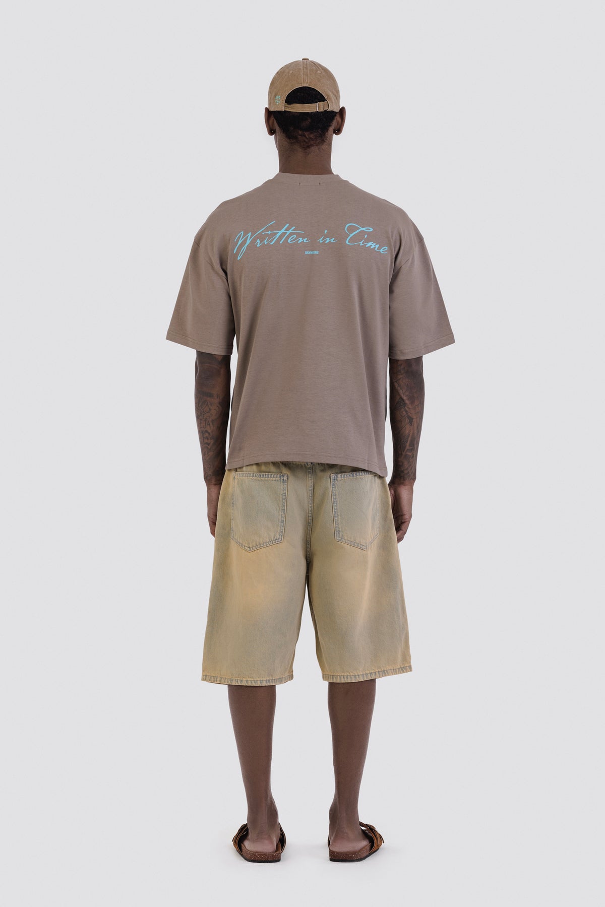 04X Oversized WIT Treron T-Shirt
