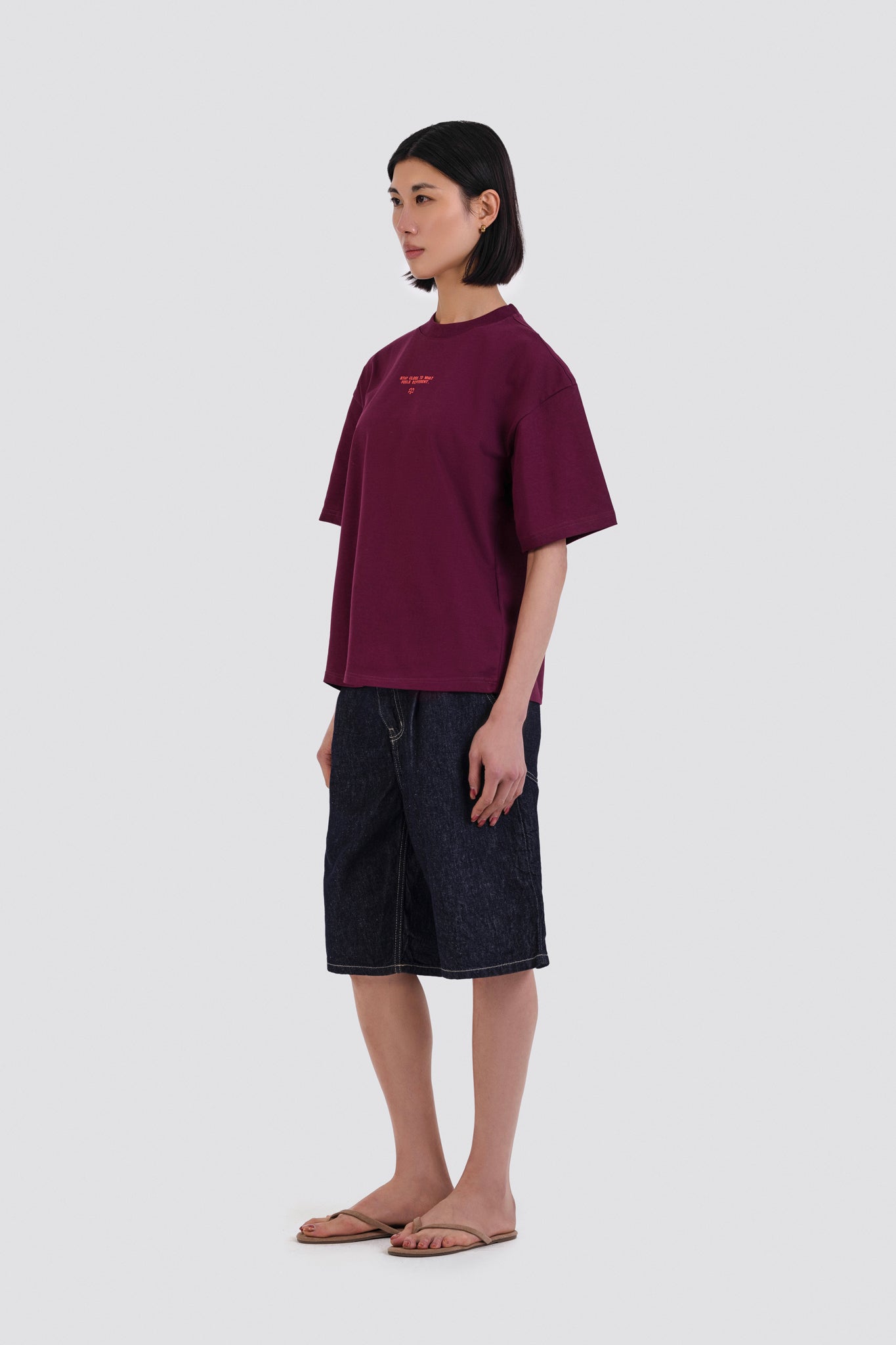 04X Oversized Stay Close Burgundy T-Shirt