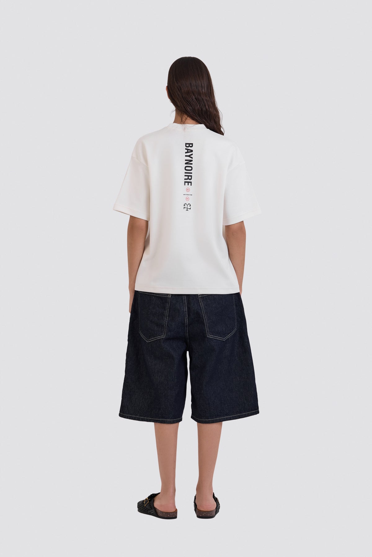 04X Oversized White Baynoire 01E/04X T-Shirt