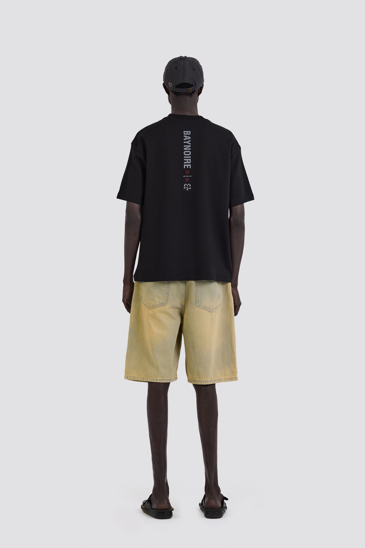 04X Oversized Black Baynoire 01E/04X T-Shirt