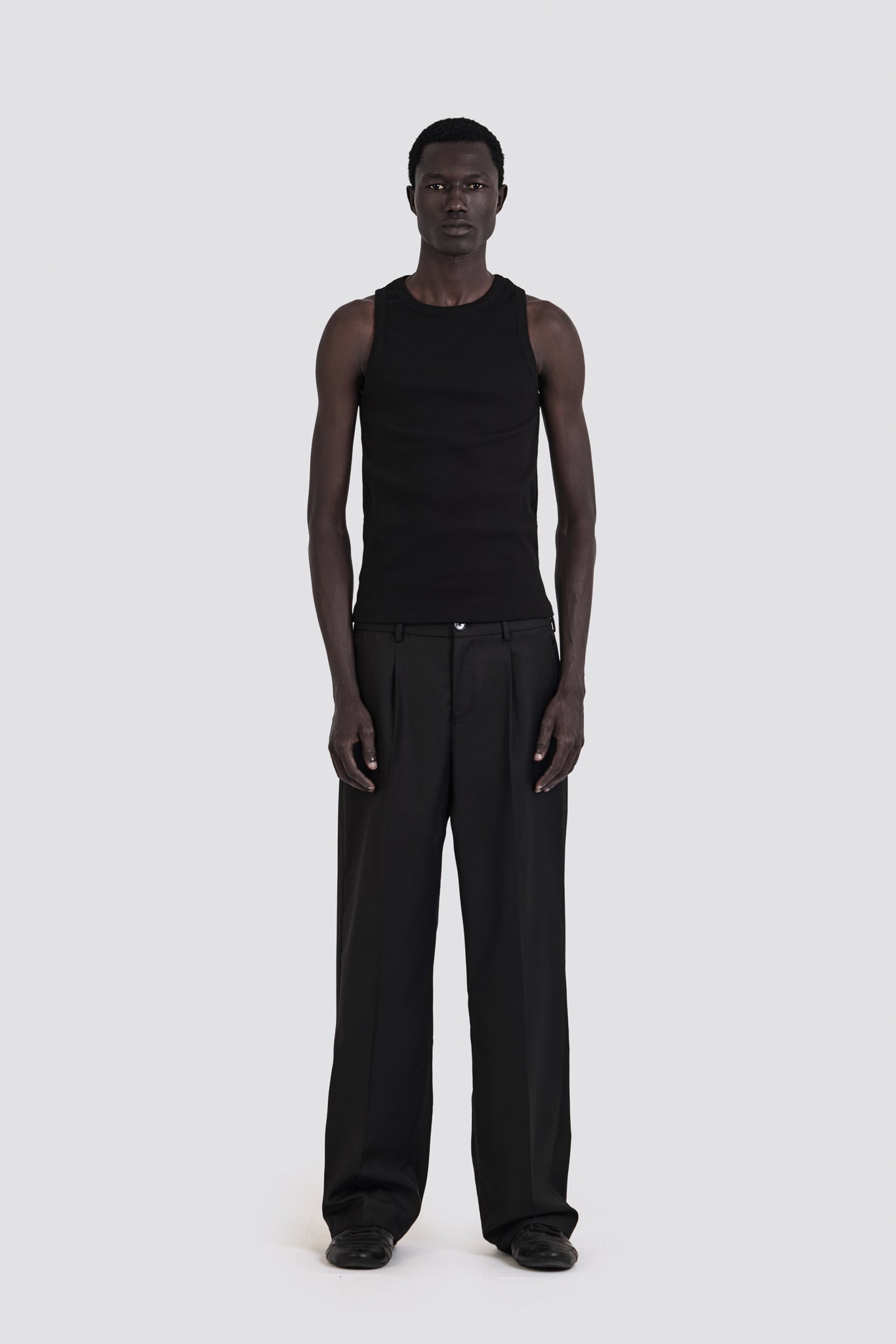 03C Relaxed Pleated Black Pants