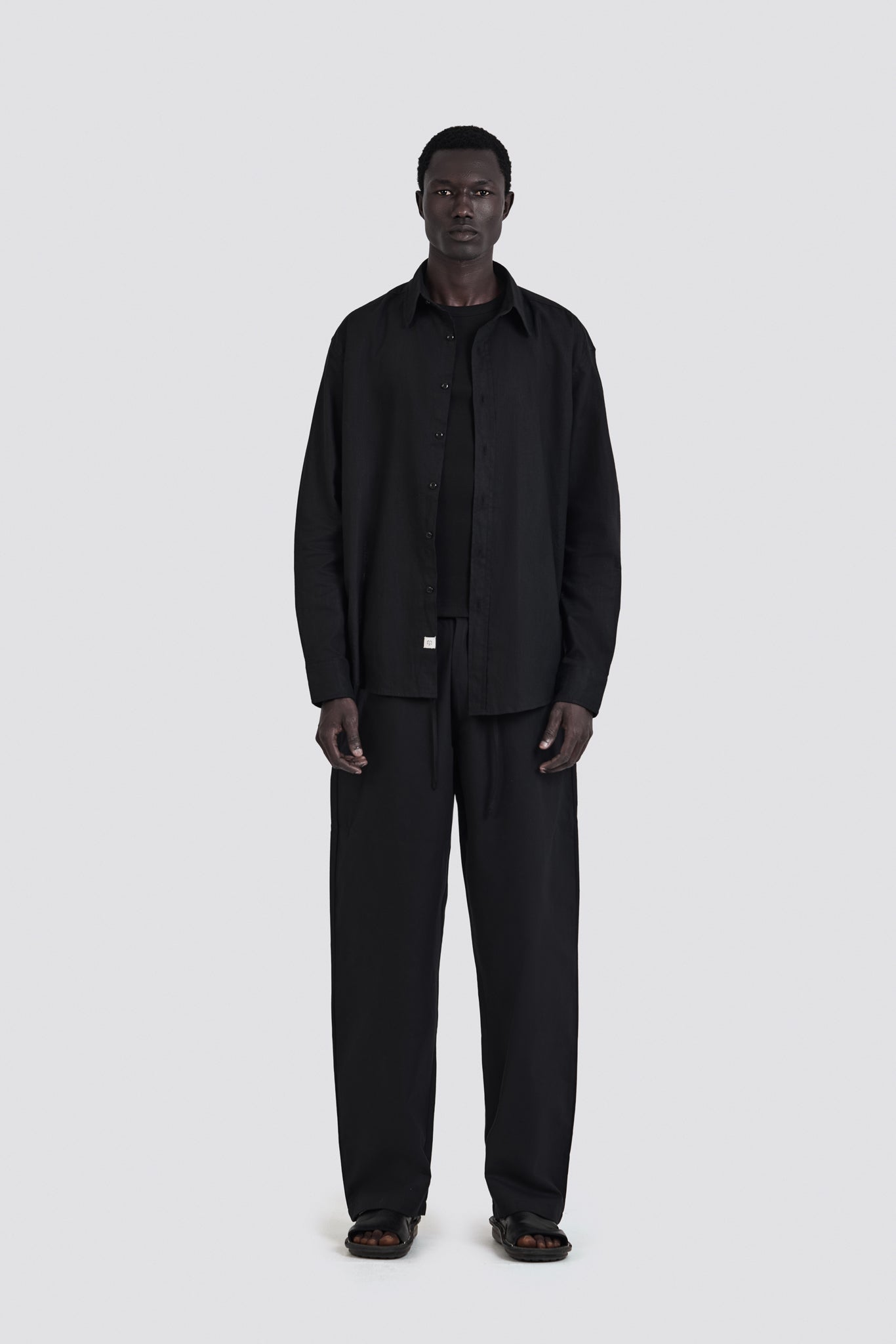 03C Oversized Linen Black Shirt