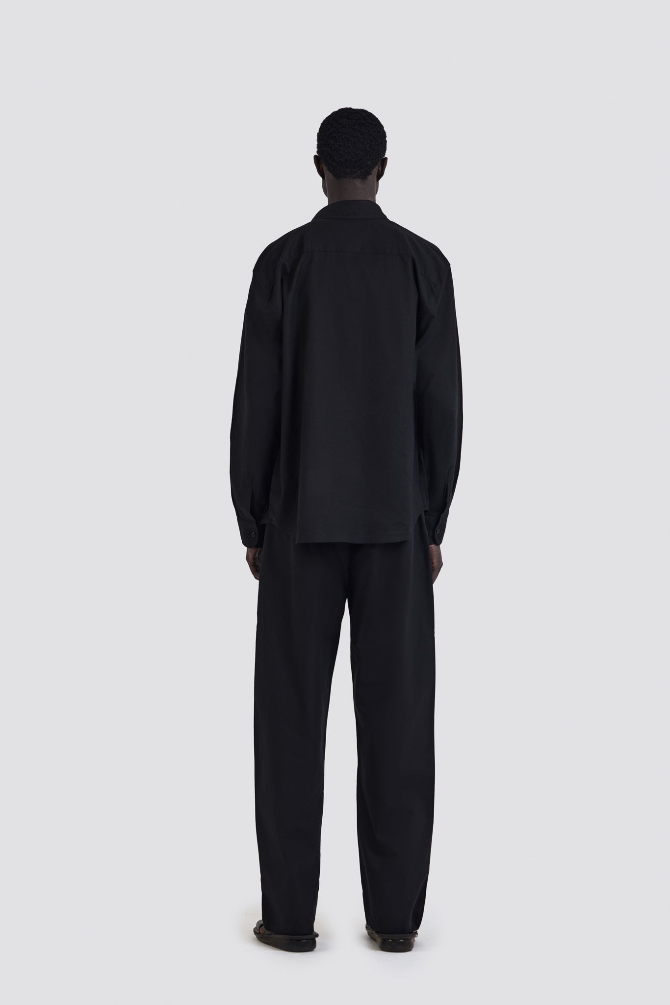 03C Oversized Linen Black Shirt