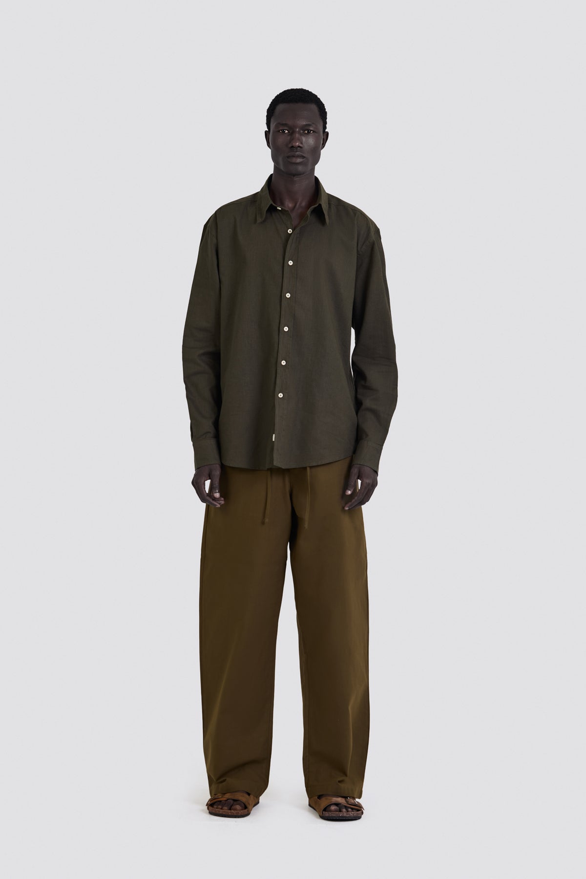 03C Relaxed C-Linen Olive Pants
