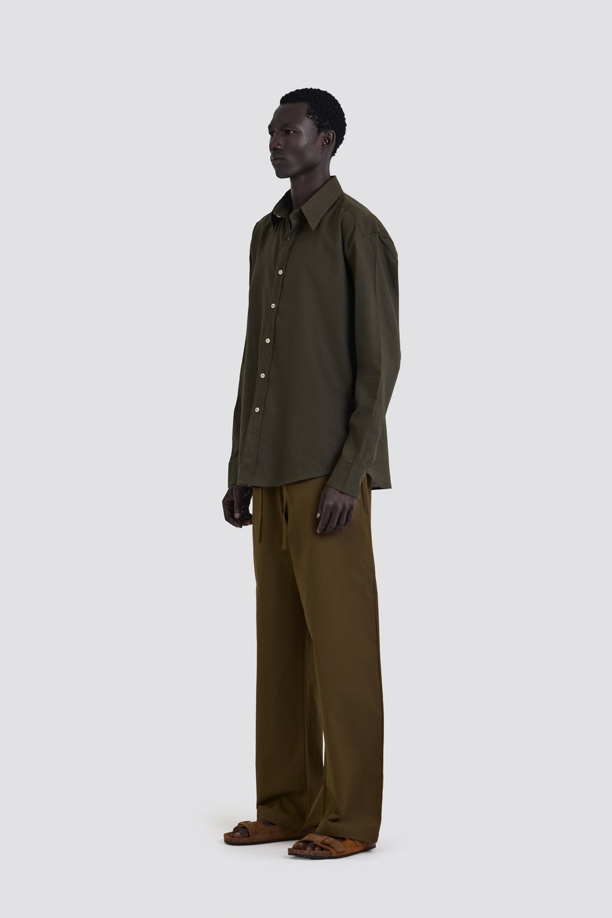 03C Relaxed C-Linen Olive Pants
