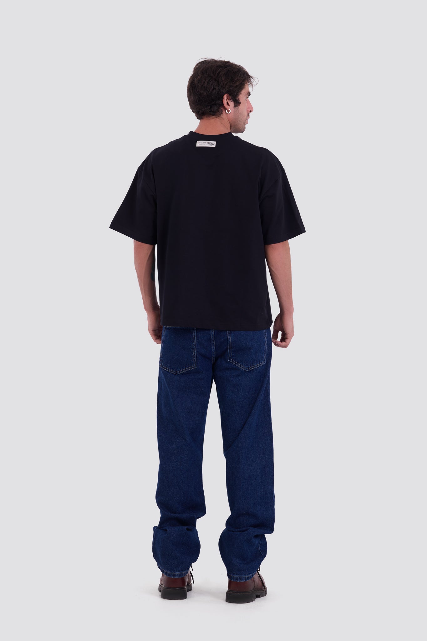 01E Oversized Core Black T-Shirt