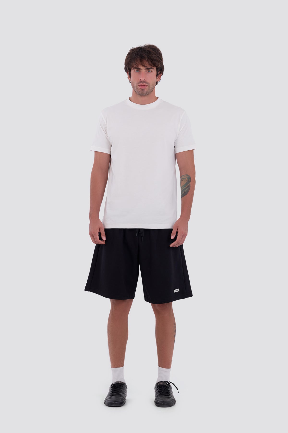 0IE Relaxed Black Long Sweatshorts