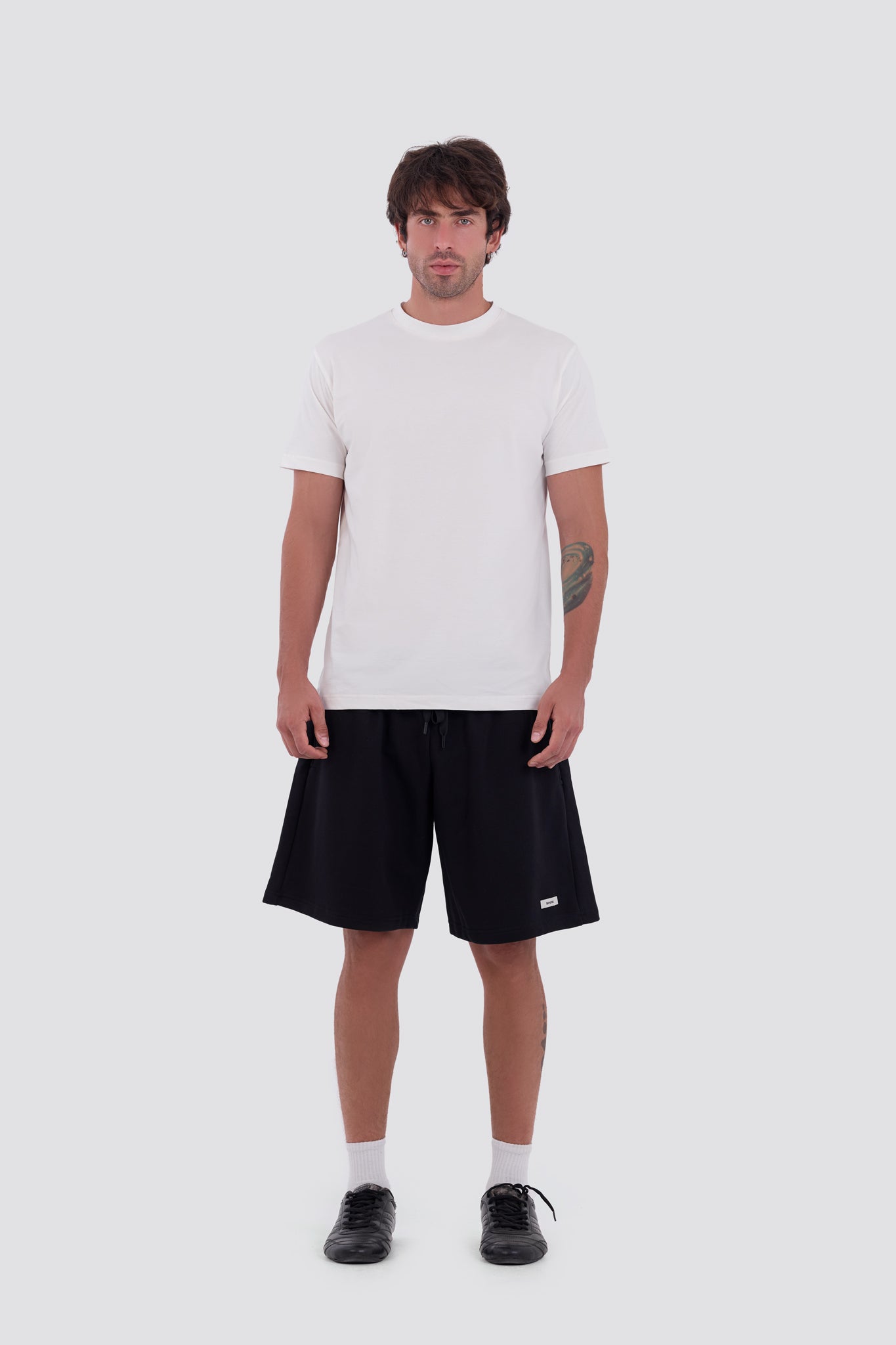 0IE Relaxed Black Long Sweatshorts