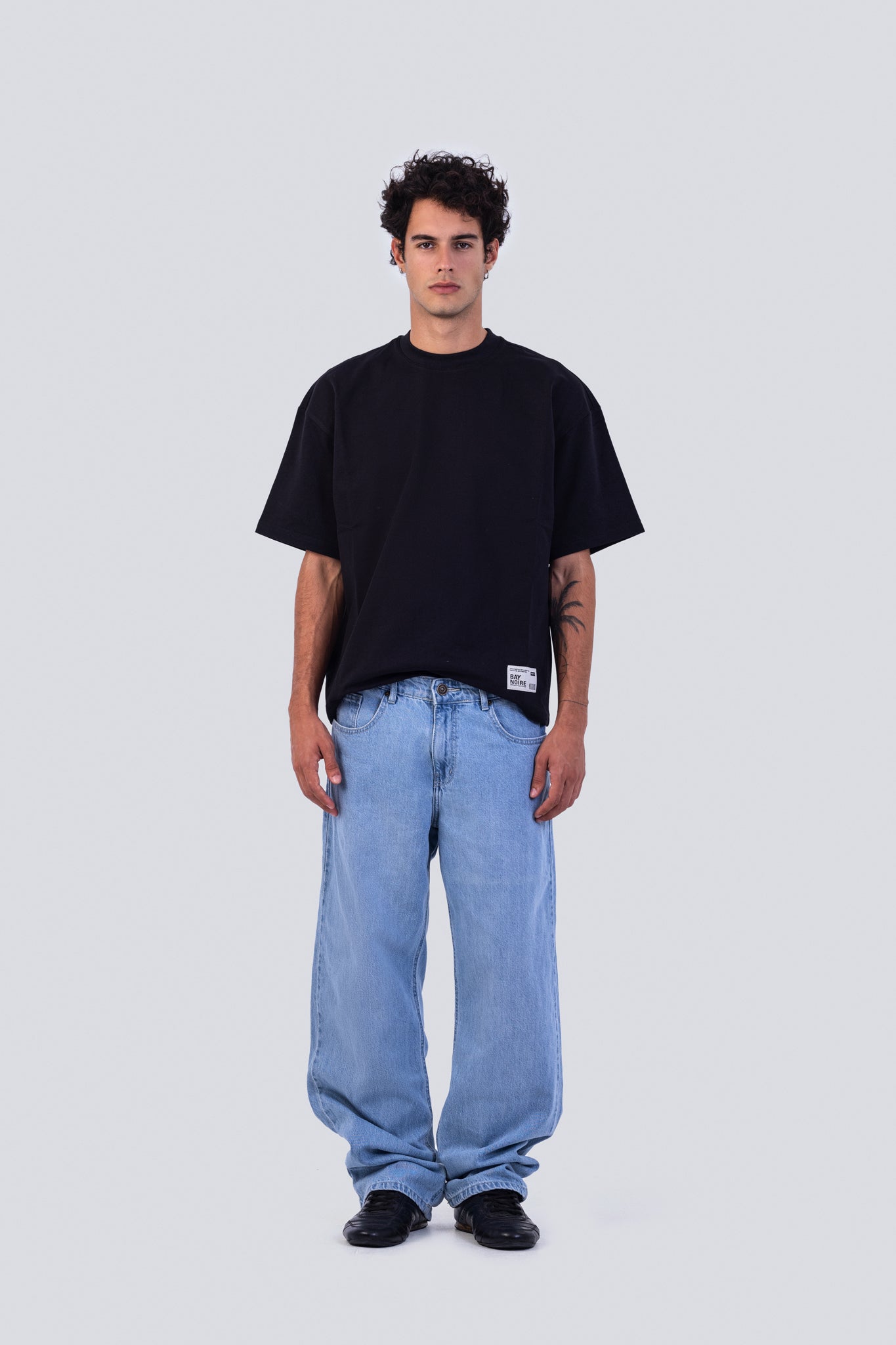 06D-1 Relaxed Ice Jeans
