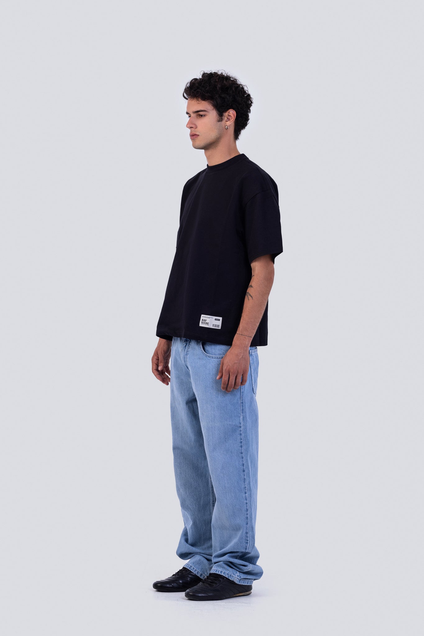 06D-1 Relaxed Ice Jeans