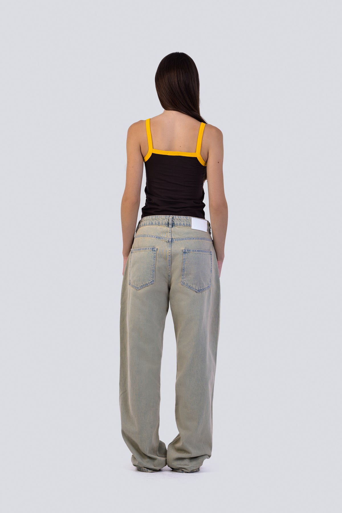 06D-1 Relaxed Washed Mud Jeans