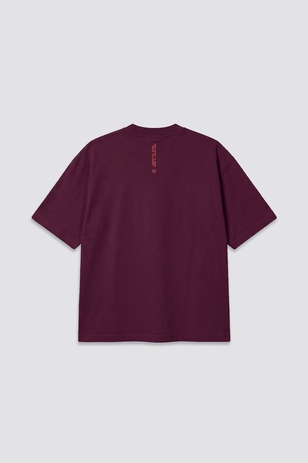 04X Oversized Stay Close Burgundy T-Shirt