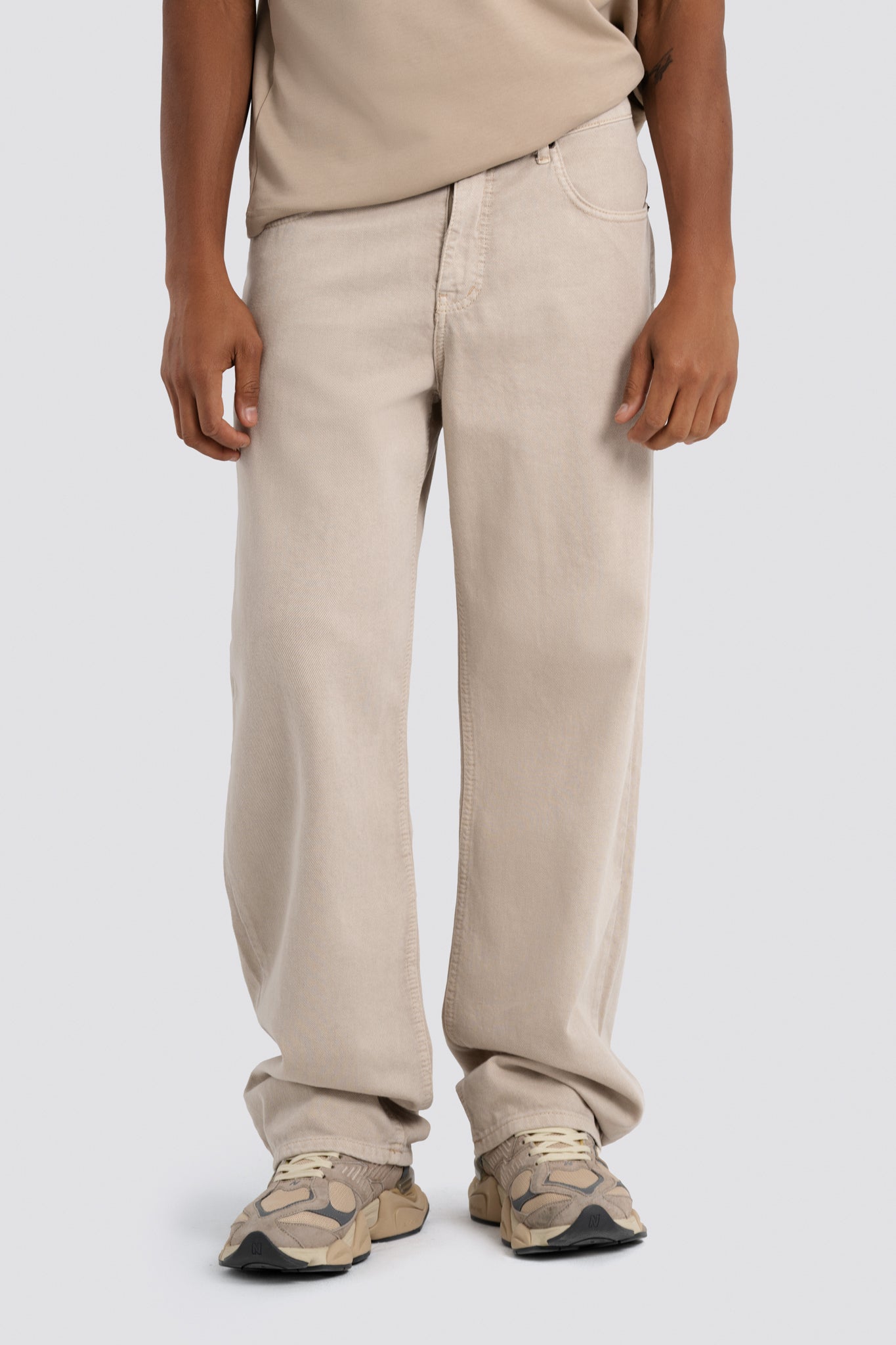 06D-1 Relaxed Biscotti Jeans