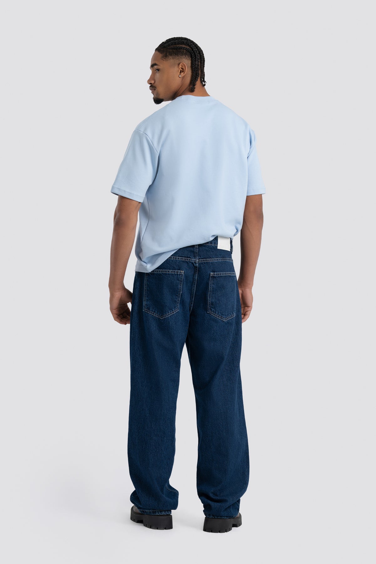 06D-1 Relaxed Dark Blue Jeans