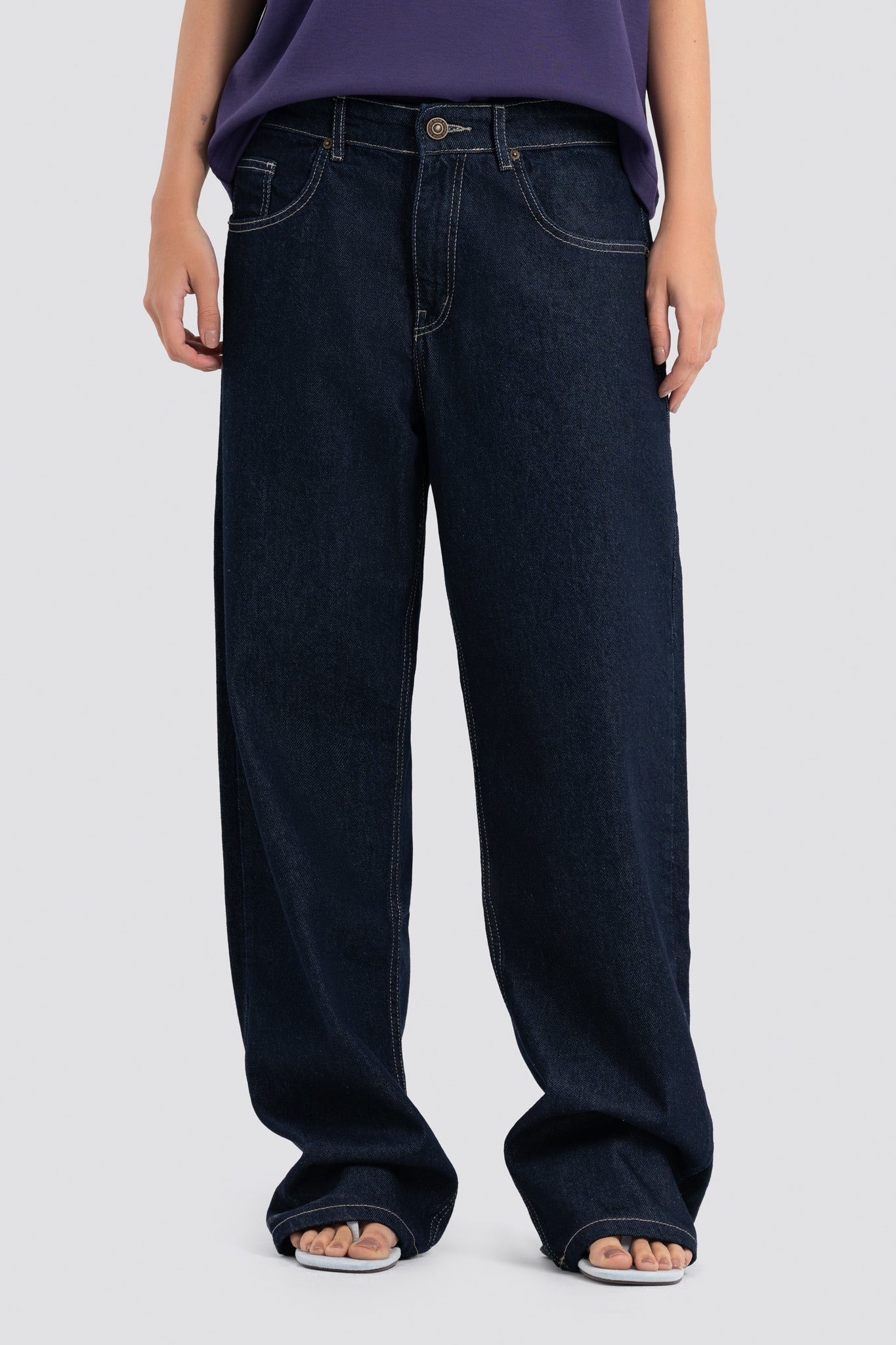 06D-1 Midnight Relaxed Jeans