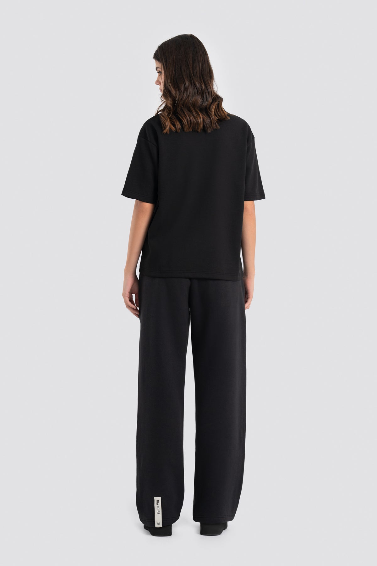 01E Wide Leg Black Lightweight Sweatpants