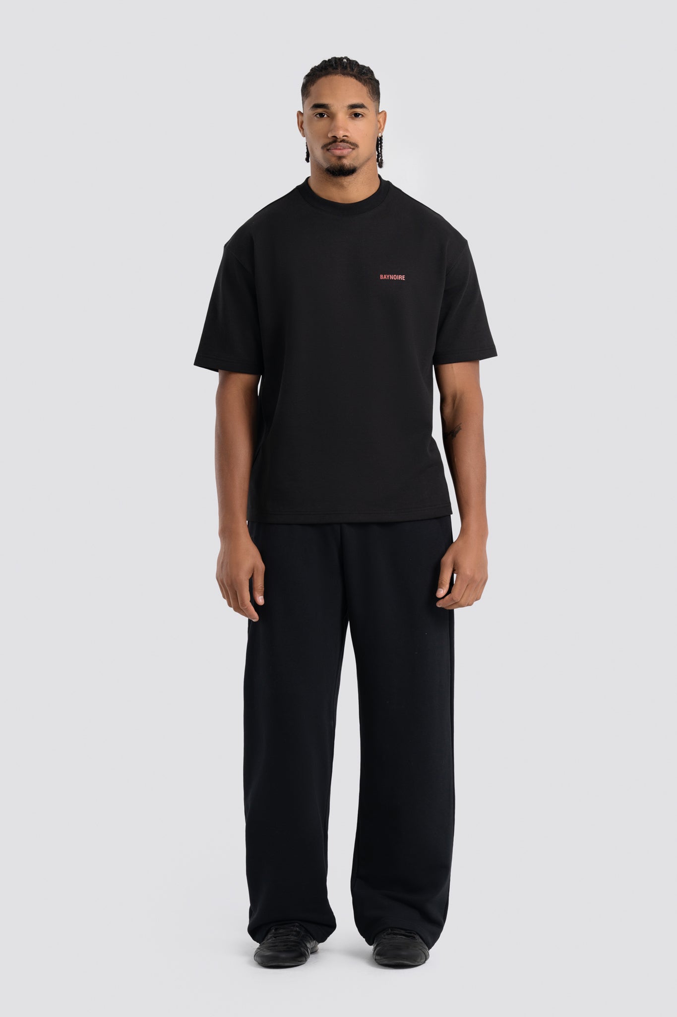 02P Oversized Black T-shirt – Baynoire