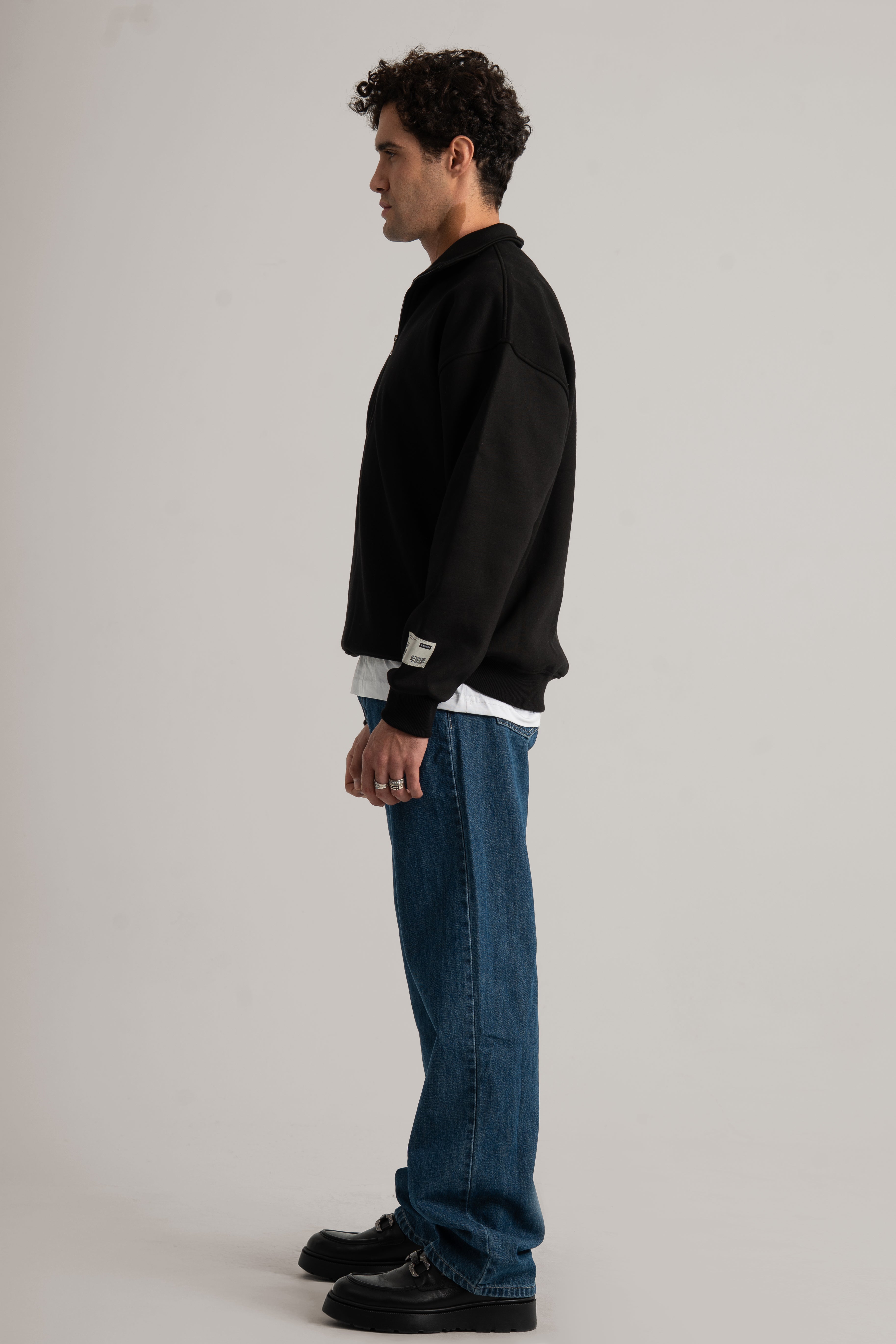 Black Q-Zipper Sweatshirt V3