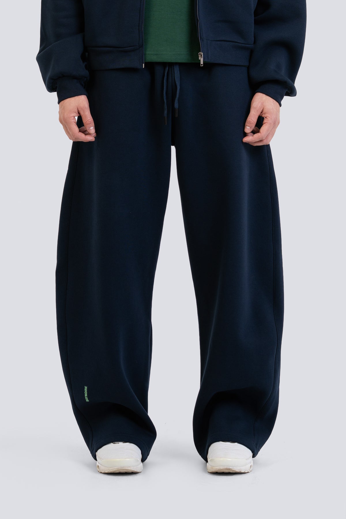 02P Balloon Navy Sweatpants