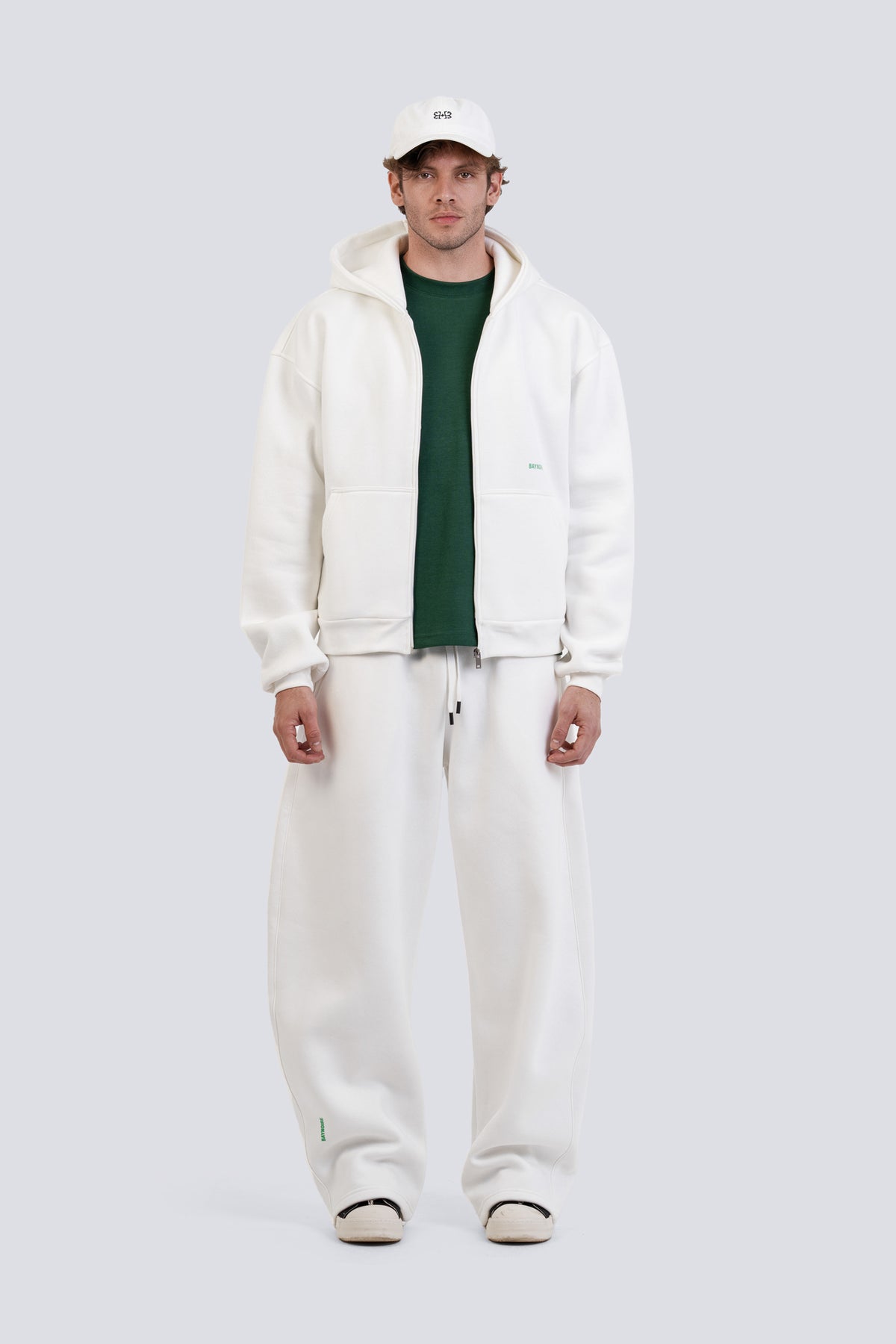 02P Oversized White Zipped Hoodie