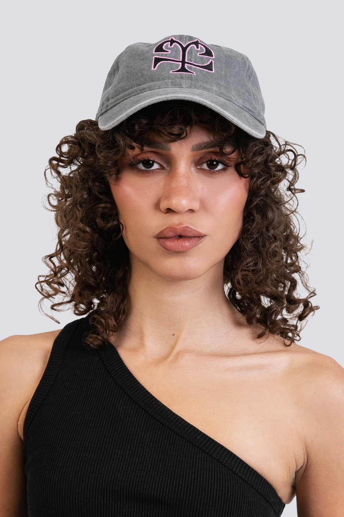 04X Out Line Monogram Grey Cap