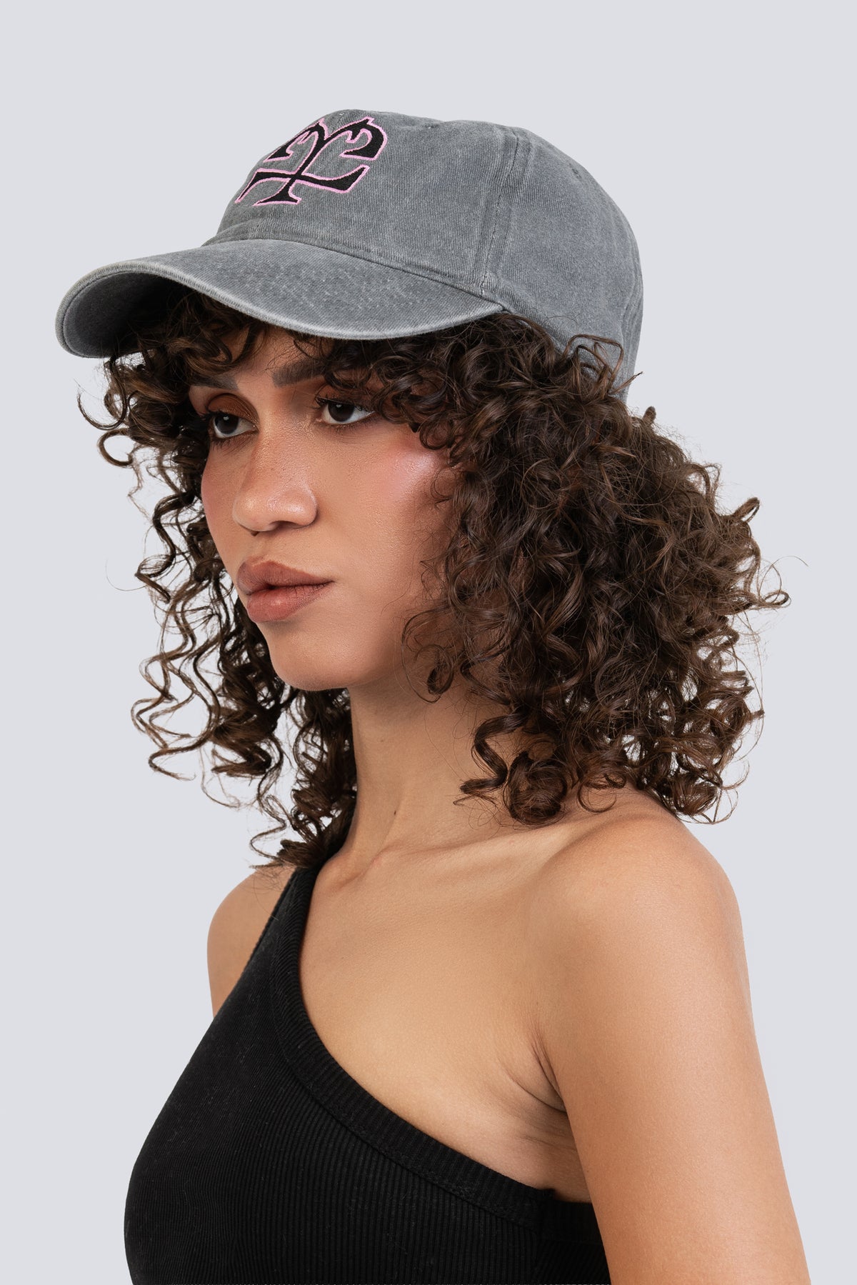 04X Out Line Monogram Grey Cap