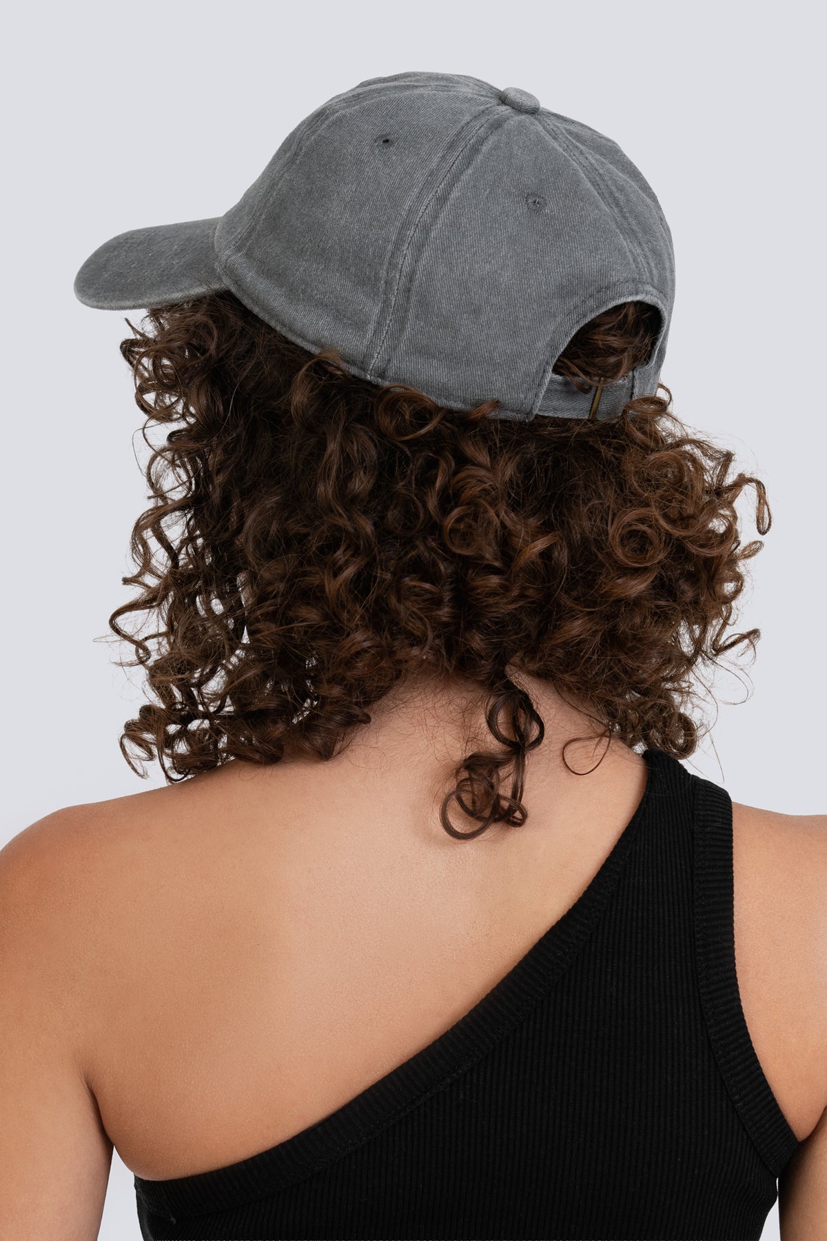 04X Out Line Monogram Grey Cap