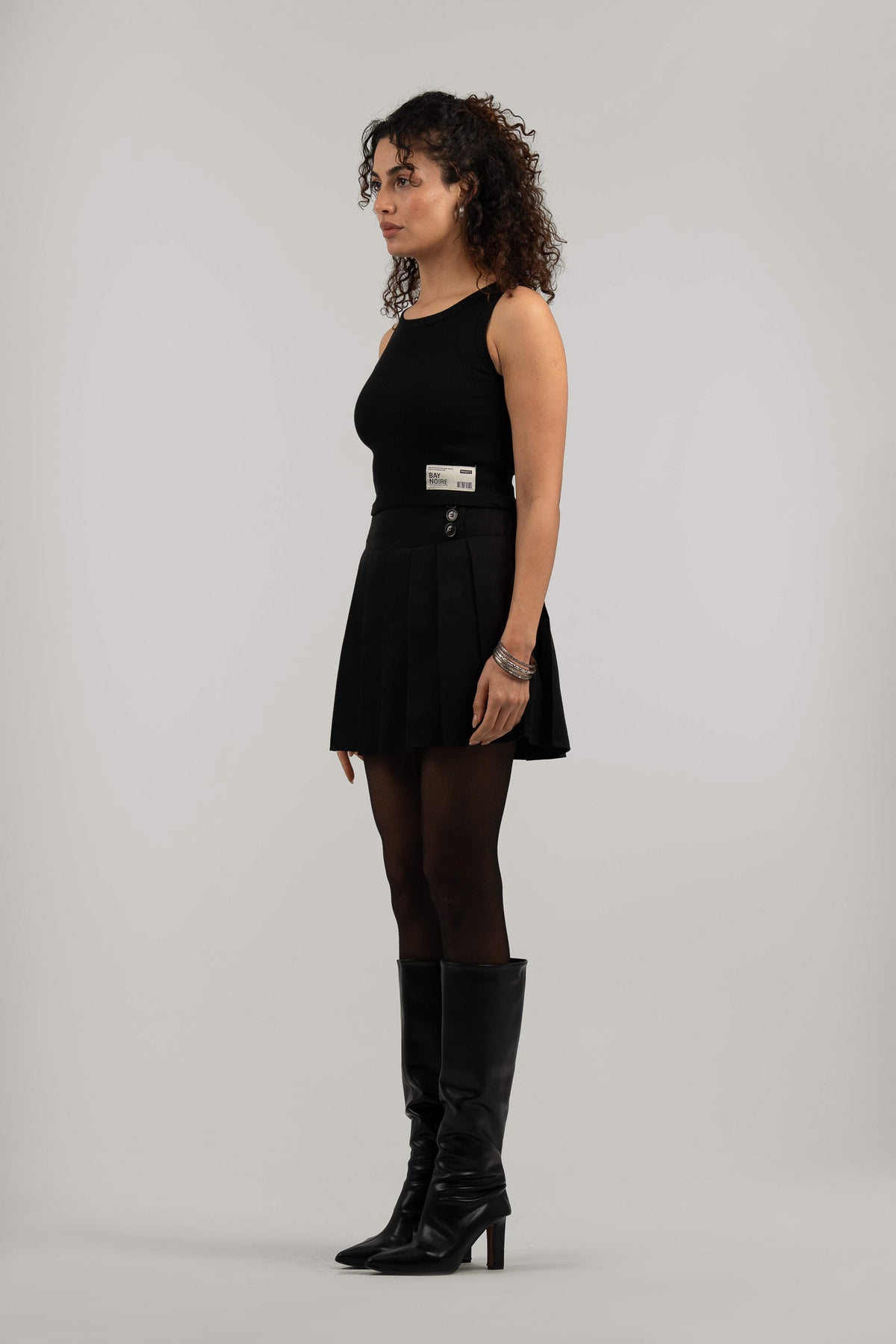 Black Ribbed Cropped Tank Top